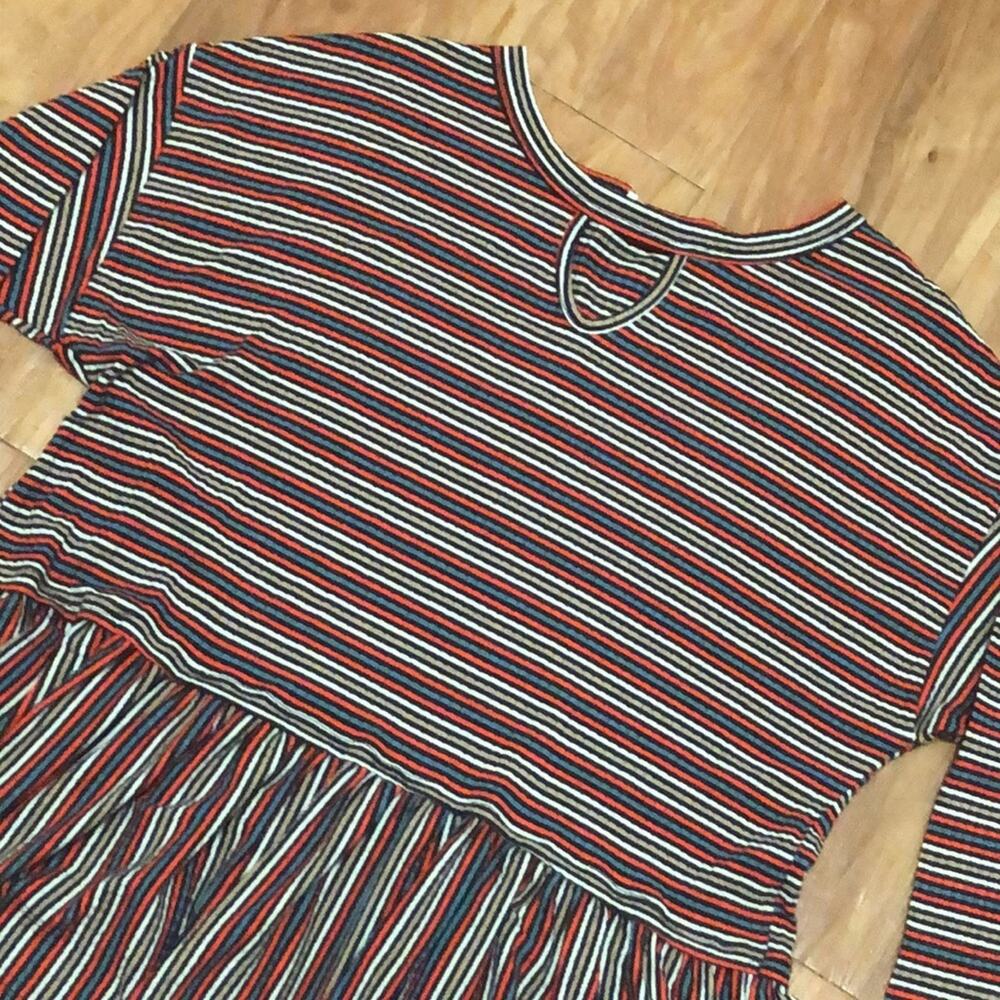 Hummingbird Striped Keyhole Ruffle Hemline Long Sleeve Top Size Medium